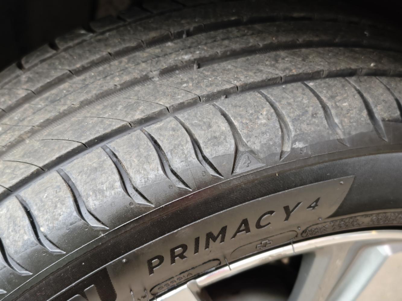 PEUGEOT 2008  ALLURE 1.6 eHDi  VEHICULE OCCASION BAUGY OCCASION CHAMBILLY