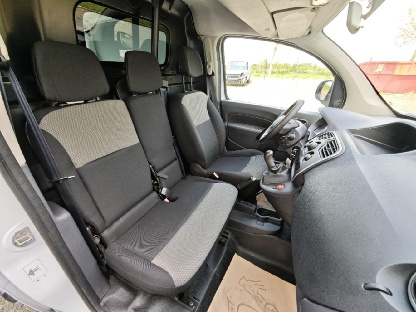 RENAULT KANGOO Express 2. 3 places vitré Grand Confort dCi 90 cv   (pas d’adblue)