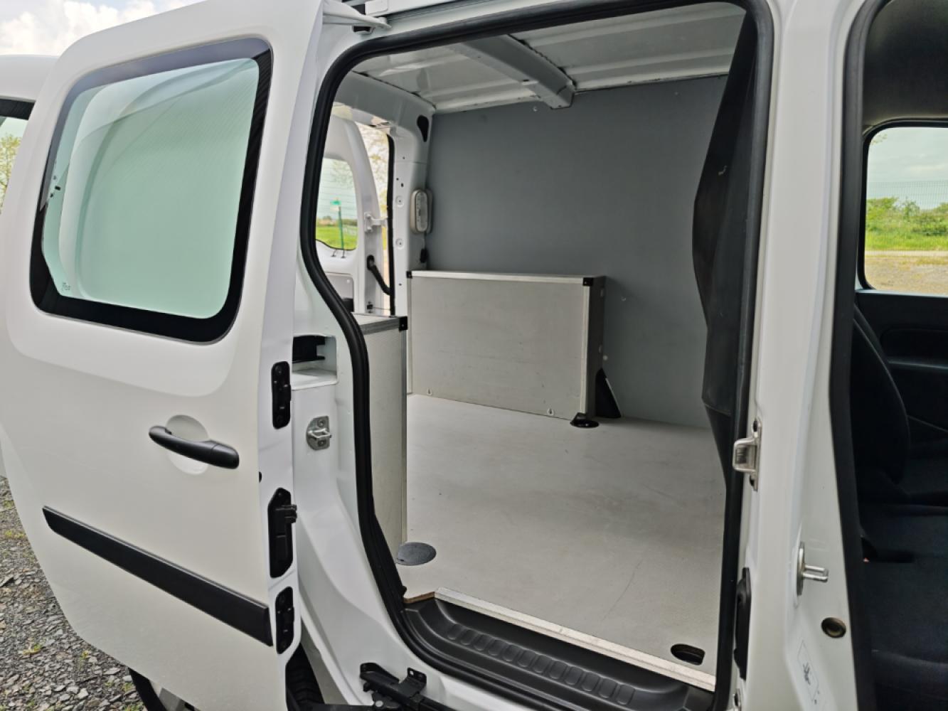 RENAULT KANGOO Express 2. 3 places vitré Grand Confort dCi 90 cv   (pas d’adblue)