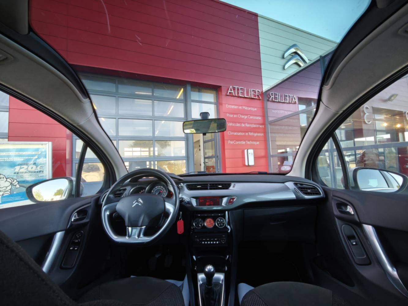 CITROËN C3 2  Exclusive 1.4 VTi  95 VEHICULES OCCASIONS CHAMBILLY BAUGY MARCIGNY