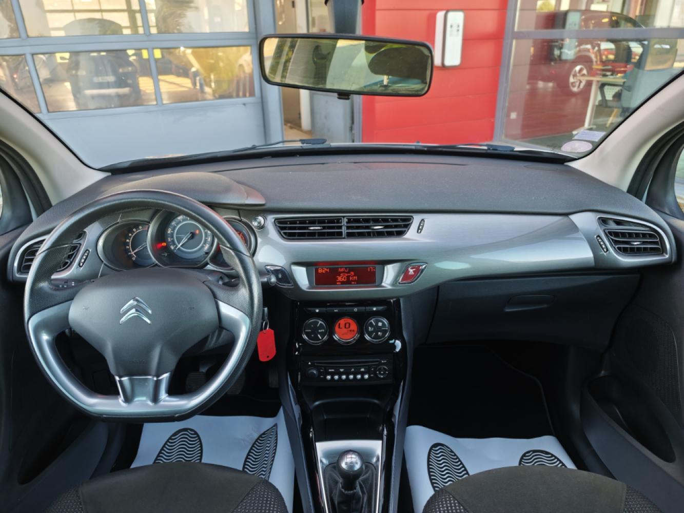 CITROËN C3 2  Exclusive 1.4 VTi  95 VEHICULES OCCASIONS CHAMBILLY BAUGY MARCIGNY